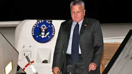 Названы причины внезапной отставки и отъезда посла США из России