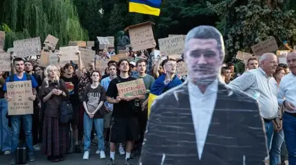 «Картонный майдан» приведет экс-министра обороны на Банковую?