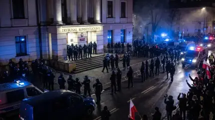 Туск – против Навроцкого: попытка государственного переворота в Польше