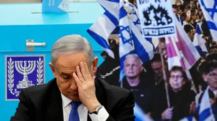 Над Нетаньяху сгущаются тучи. Но он надеется на перемену «погоды»