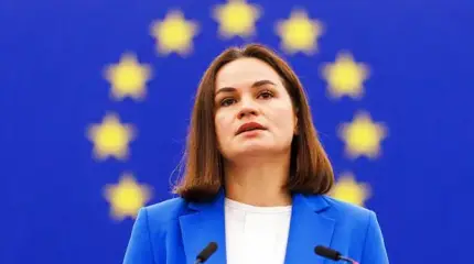 Светлана Тихановская за жизнь свою сытую должна Лукашенко ноги целовать