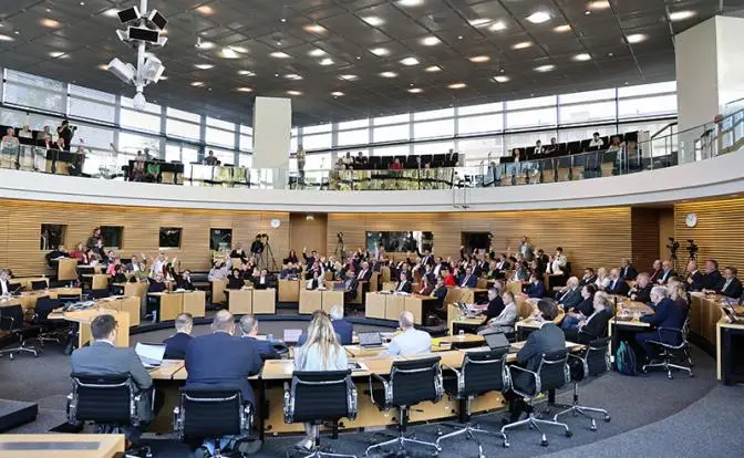 Ультралевых и ультраправых Германии смогла примирить только Украина