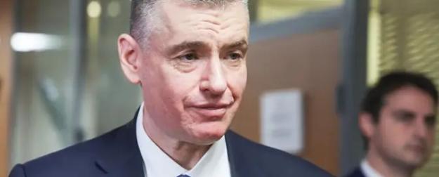 «ЛДПР нынче не та»: Слуцкий прокатился по Екатеринбургу с ветерком