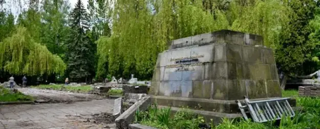 Мэр Львова во всеуслышанье признался в вандализме и святотатстве Мэр Львова во всеуслышанье признался в вандализме и святотатстве