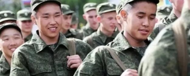 Не служил - не таджик: случайным пассажирам в РФ готовят неприятный сюрприз