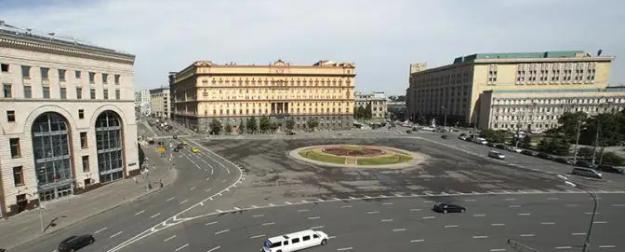 Иван III, Иван Грозный, Дзержинский… Кому достанется место на Лубянке?