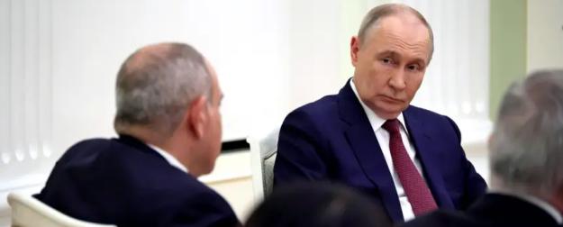 «Поставить мат Кремлю в три хода»: как Пашинян планирует обыграть Путина