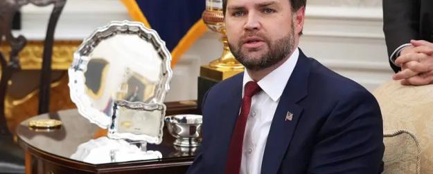 Джей Ди Вэнс рассказал о скандальной стычке с Зеленским Джей Ди Вэнс рассказал о скандальной стычке с Зеленским