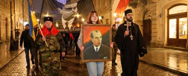 В Польше предупредили Киев: «бандеровского флага» не будет в ЕС
