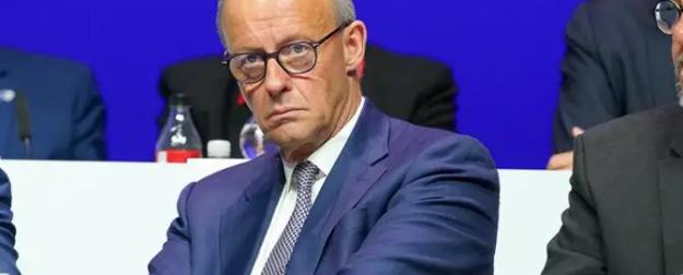 Штурвал натовского корабля — в руках сумасшедшего