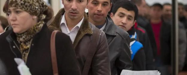 Приезжих – под контроль. Двойное гражданство РФ и Таджикистана отменят?