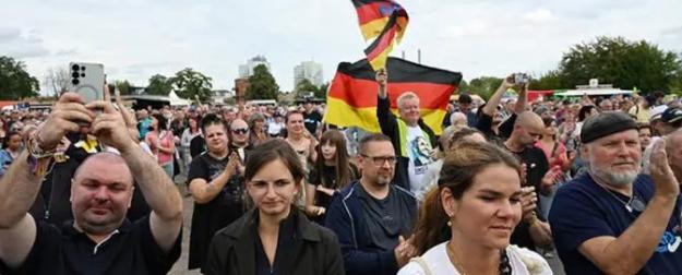 Будущее Германии: двоевластие, гражданская война, распад?
