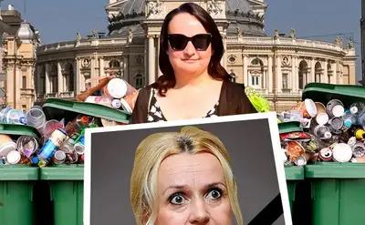 В Одессе «облаяли» дочь Фарион и отправили в мусор её украинские подарки В Одессе «облаяли» дочь Фарион и отправили в мусор её украинские подарки