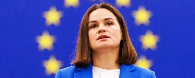 Светлана Тихановская за жизнь свою сытую должна Лукашенко ноги целовать