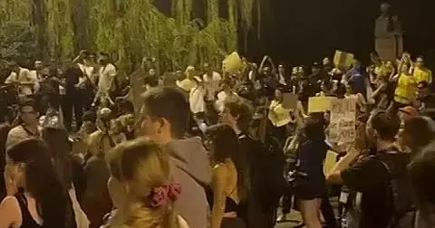 «Зеля — чёрт!»: на улицах бунт, Украина на грани политического взрыва «Зеля — чёрт!»: на улицах бунт, Украина на грани политического взрыва
