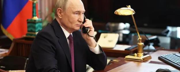 Часовой диалог Путина и Трампа состоялся, встреча «на троих» — в планах