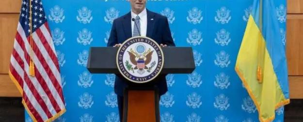 Зачем Трамп сменил третьего за лето главу посольства США на Украине
