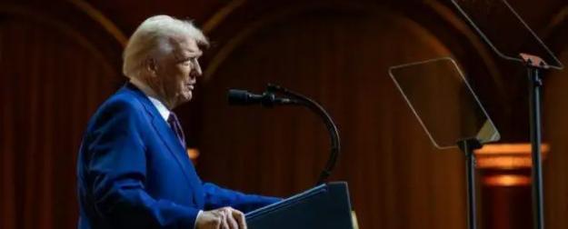 Два пути Трампа: в США предложили необычный сценарий по Украине Два пути Трампа: в США предложили необычный сценарий по Украине