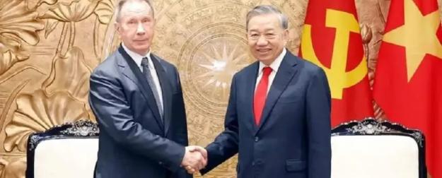 Проукраинским Вьетнам не будет