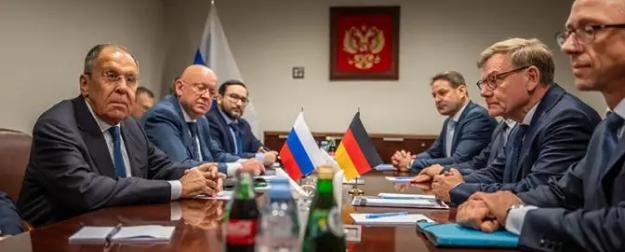 Марафон Лаврова: Берлин уже опасается, что повторится май 1945-го