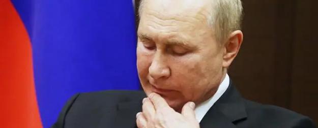 Путину пора заканчивать миндальничать с Западом