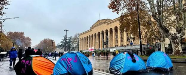 Провал прозападной оппозиции в Тбилиси