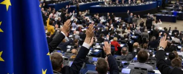 «Сумасшедший дом»: в Венгрии дали резкую оценку действиям ЕС по Израилю