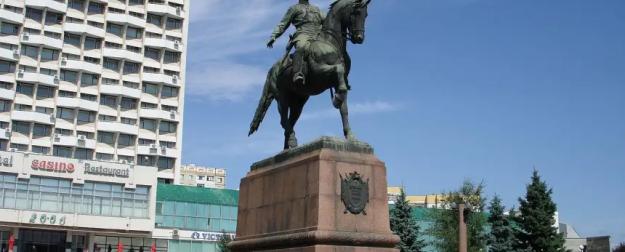 Кривая дорожка в Европу: Кишинёв объявил войну советским памятникам