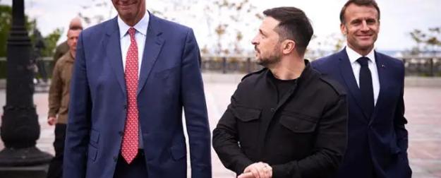 Трамп сказал Макрону с Мерцем: Украина — це Европа Трамп сказал Макрону с Мерцем: Украина — це Европа
