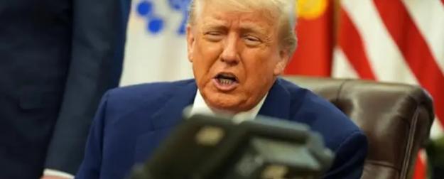 Трамп после Аляски вызвал 18 августа Зеленского в Вашингтон Трамп после Аляски вызвал 18 августа Зеленского в Вашингтон