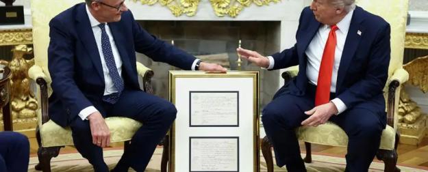 Обнаглевшая немецкая моська Мерц растявкалась на американского слона Трампа