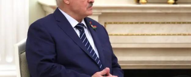 «Два стула» Лукашенко: политолог о пророссийской стратегии лидера Беларуси