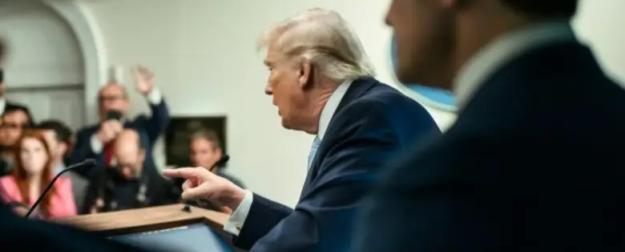 «Глупые люди»: Трамп напал на журналистов за позицию по Ирану