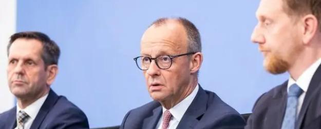 Раздор в бундестаге: пророссийская оппозиция меняет политику ФРГ Раздор в бундестаге: пророссийская оппозиция меняет политику ФРГ