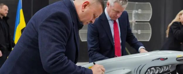 Не ждите «новой Украины». Кто и зачем сегодня пиарит Залужного