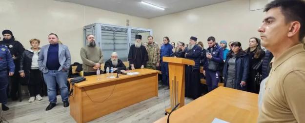 «Зелёная плесень» издевается над митрополитом Арсением