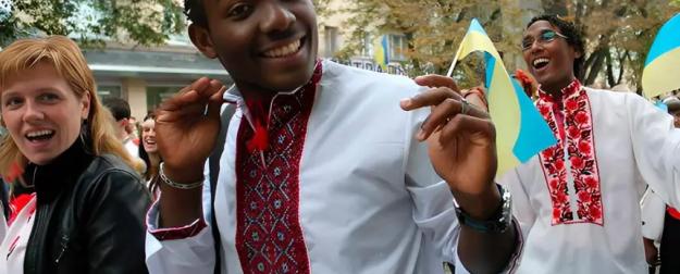 Наскакали: граждан Украины заместят мигрантами