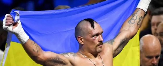 Боксёр Усик в Интернете уже победил на Украине