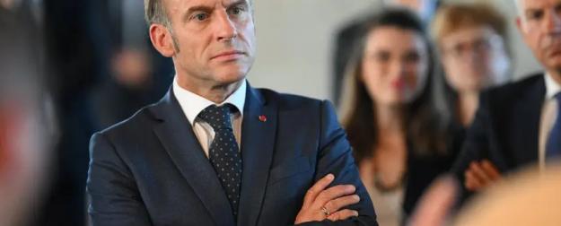 Эммануэль Макрон: куда держит путь брошенная всеми хромая утка