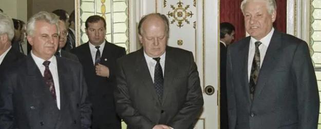 Беловежский сговор: джинсовая политика Ельцина