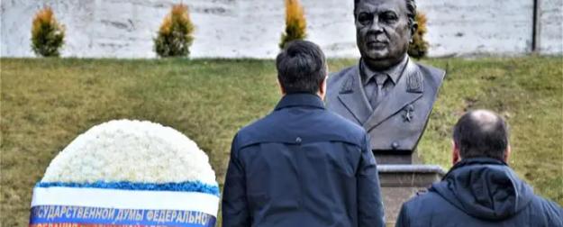 К саммиту НАТО Турция нашла скелет в шкафу