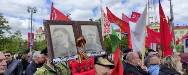 «Бессмертный полк» Белоруссии: сохраняя память семьи и народа «Бессмертный полк» Белоруссии: сохраняя память семьи и народа