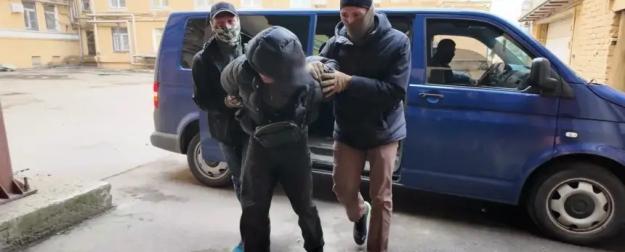 В союзе с террористами: почему Украину называют УГИЛ?