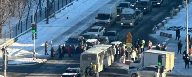 Киев захлестнули массовые акции протеста: дороги перекрыты