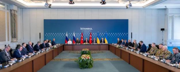 Вторая встреча в Стамбуле оставила странное послевкусие Вторая встреча в Стамбуле оставила странное послевкусие