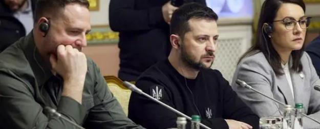 Кого-то Зеленскому придётся принести жертву, его очередь позже