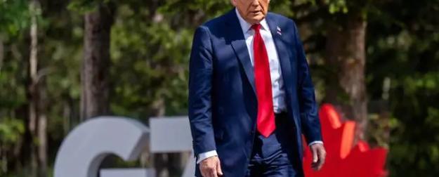 51-я звездочка на флаге США будет в виде канадского кленового листа? 51-я звездочка на флаге США будет в виде канадского кленового листа?