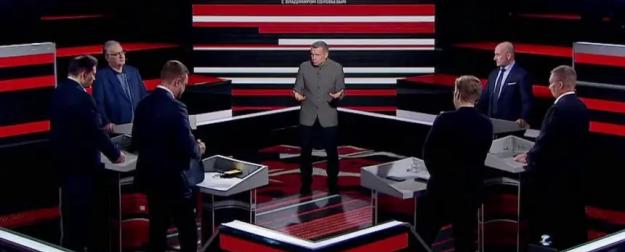 На российском ТВ заговорили о "ропоте московских гостиных" из-за СВО