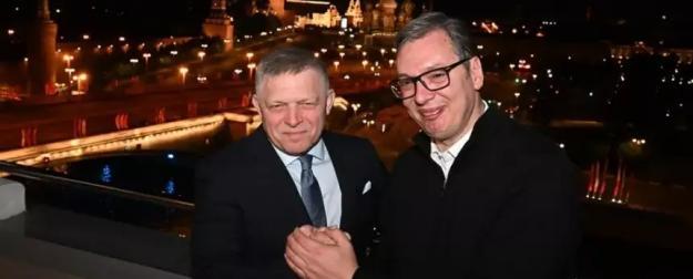 Трудный путь Вучича и Фицо на парад Победы Трудный путь Вучича и Фицо на парад Победы