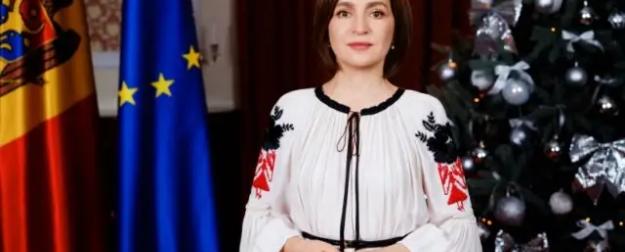 «Страной сложно управлять»:  Майя Санду решила подарить Молдавию Румынии